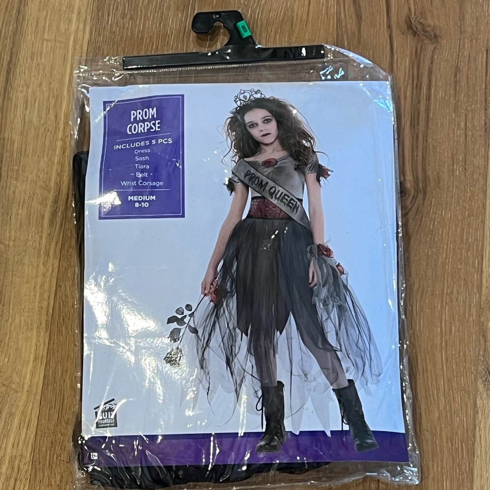 Prom Corpse costume
